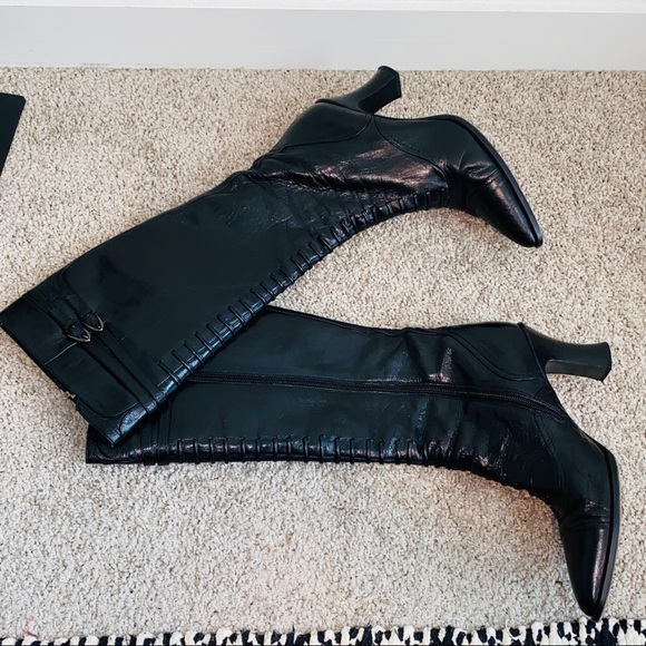 Vintage Victorian Style Via Spiga Black Genuine Patent Leather Laced Tall Boots - Picture 8 of 15